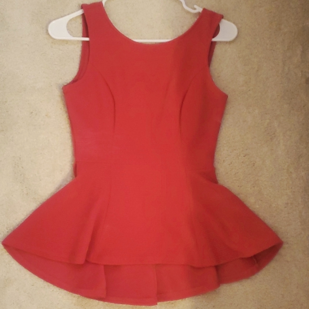 Soprano magenta colored tank/blouse XS
